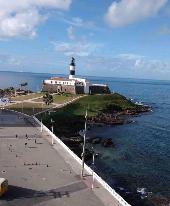 Apartamento No Farol Da Barra. Vista Deslumbrante Para O Mar! No Circuito Do Carnaval. Ao Lado Do Porto Da Barra ! 萨尔瓦多 外观 照片